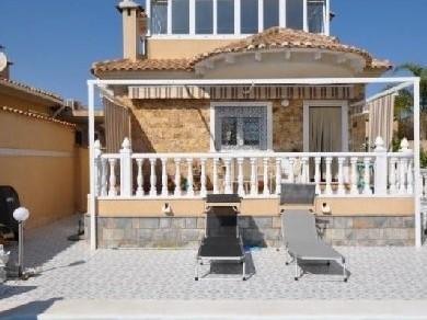 Chalet con 3 dormitorios se vende en Torrevieja, Costa Blanca