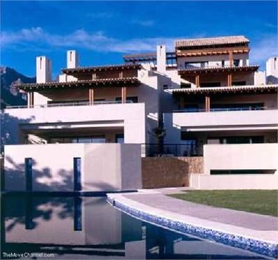 Apartment for Sale in Malaga, Andalucia, Ref# 2843467