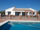 Chalet con 3 dormitorios se vende en Alhaurin el Grande - mejor precio | unprecio.es