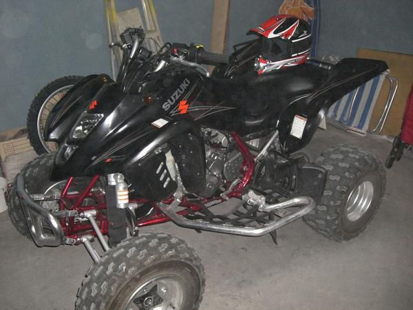 Quad Suzuki Ltz 400 negro - 500 km.