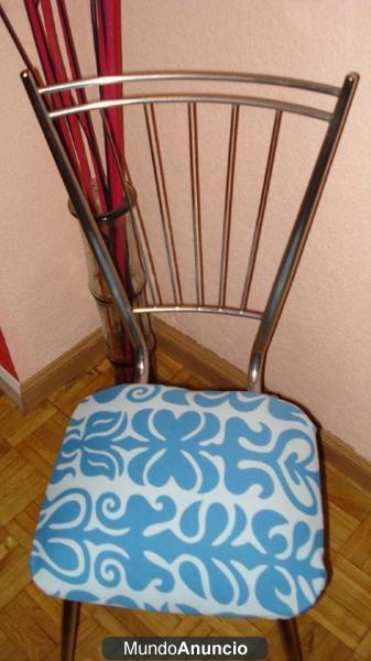 Vendo Conjunto Mesilla/Mesa Auxiliar/Silla