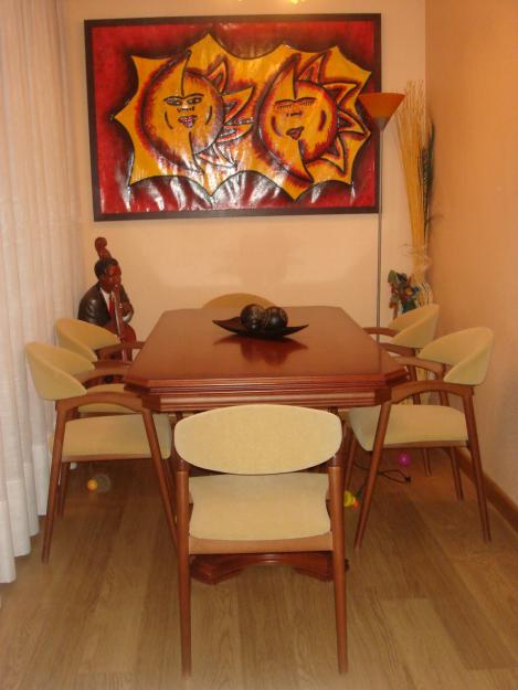 Vendo mueble de comedor mas sillas