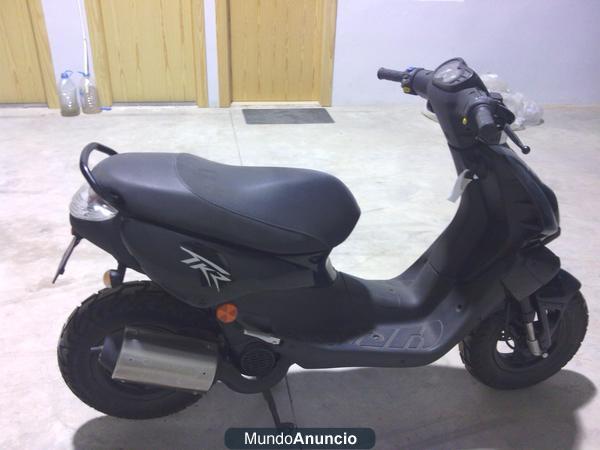 vendo Peugeot  50CC TKR nueva a estrenar