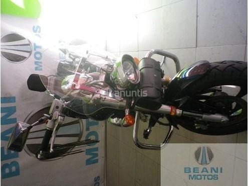 SUZUKI Intruder M800
