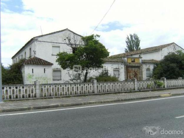 TERRENO URBANIZABLE CON CONSTRUCCION