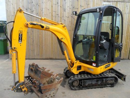 JCB 8016 miniexcavadora con 3 cubos