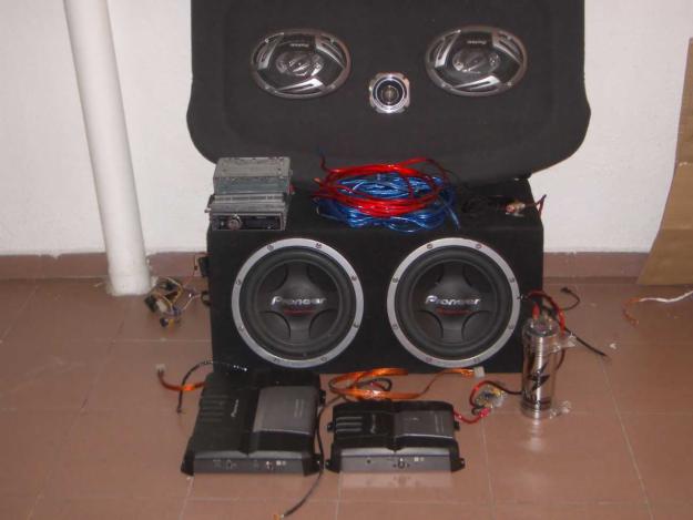 Vendo equipo sonido piooner para coche