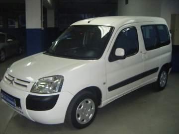 SE VENDE VEHICULO MIXTO