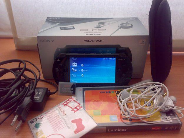 VENDO PSP 3.90 M33 + MS 4GB + LUMINES + ACCESORIOS