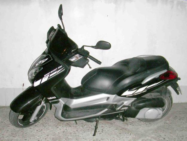 Vendo YAMAHA X-MAX 250cc