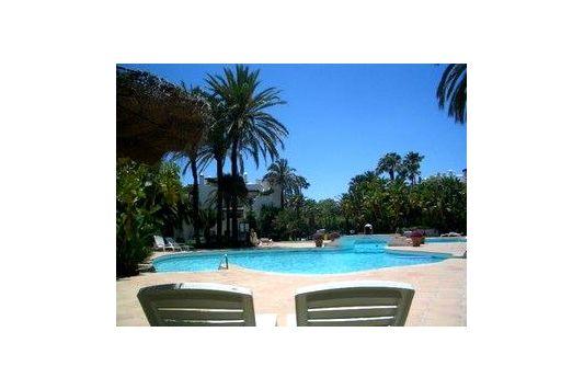 2 Dormitorio Apartamento En Venta en Estepona, Málaga