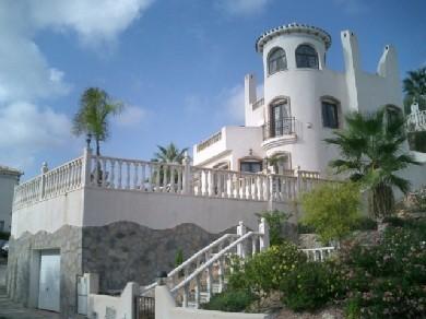 Chalet con 3 dormitorios se vende en Las Ramblas de Orihuela