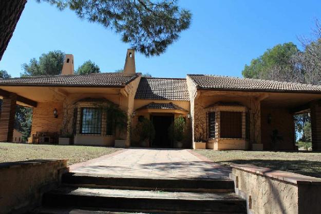 Chalet en venta en Ontinyent, Valencia (Costa Valencia)