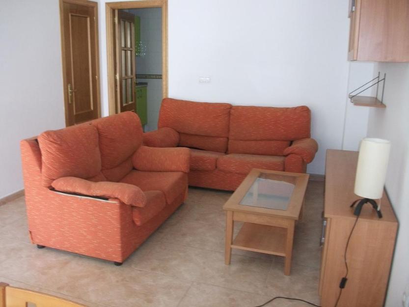 Chiclana. zona soledad unifamiliar nuevo 3 dorm baño y aseo 400€. unifamiliar de recient