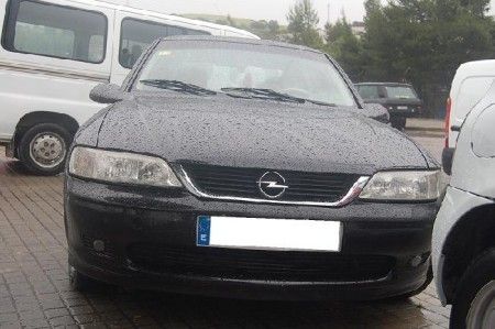 OPEL VECTRA 2.5 V6 170CV. 4P. - Barcelona