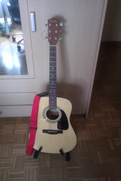 Vendo guitarra acustica marca fender modelo cd60 + correa