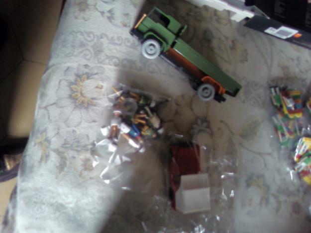 NI GEYPERMAN NI MADELMAN NI PLAYMOBIL SOLO COMAN BOYS