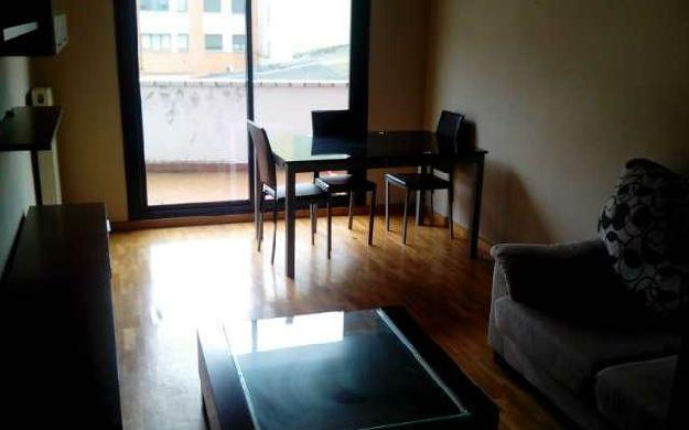 Precioso piso en Oviedo. Urge alquilar. SIN FIANZA