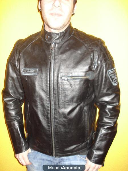 Vendo Cazadora de Cuero Chevignon ¡Nueva!
