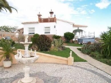 Chalet con 3 dormitorios se vende en Benajarafe, Costa del Sol