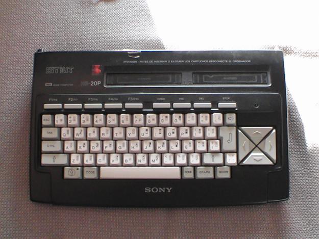 ORDENADOR MSX HB-20P DE SONY CON CABLES (1983)