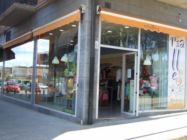 TRASPASO TIENDA  ROPA INFANTIL Y COMPLEMENTOS