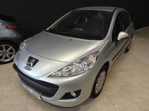Peugeot 207 207 1.4i CONFORT