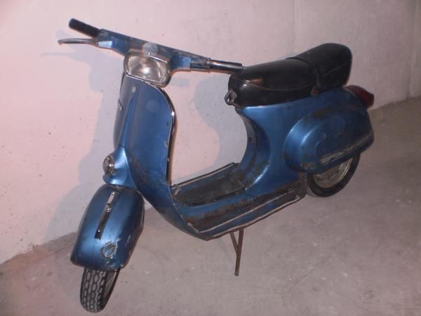 Vespa Primavera 125 para restaurar sin documentos