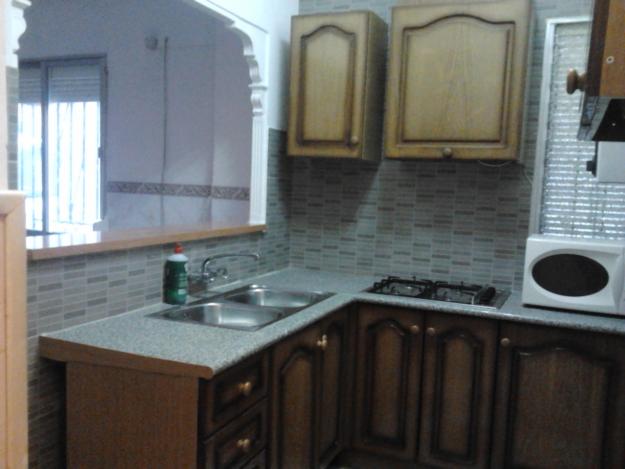 VENDO CASA RECIEN REFORMADA EN LINARES