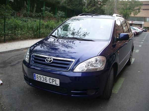 MONOVOLUMEN Toyota Avensis Verso D4D 2.0-116CV - 03