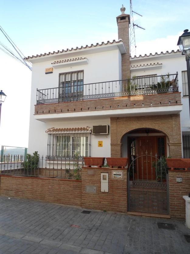 Ref.: v386 se vende chalet en velez-malaga