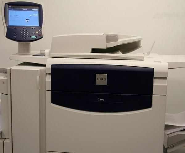 VENDO XEROX 700 A PRECIO INCREIBLE