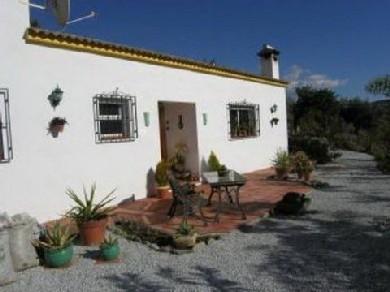 Chalet con 3 dormitorios se vende en Arenas, Axarquia
