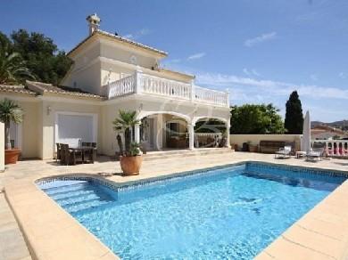 Chalet con 3 dormitorios se vende en Moraira, Costa Blanca
