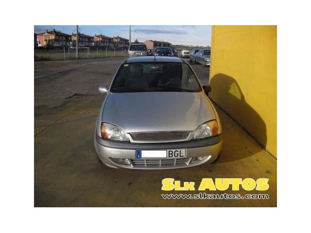 FORD FIESTA 1.3 TREND