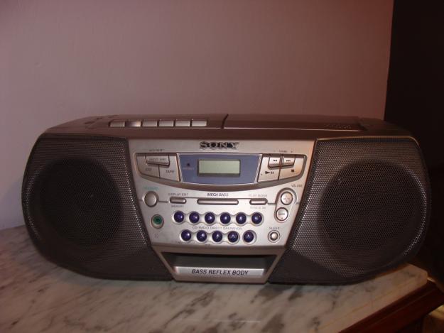 VENDO RADIOCASETTE MARCA SONY BARATO POR LA CRISIS , ¡¡¡TIRAO DE PRECIO!!!