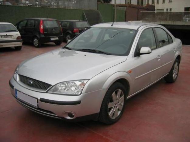 Venta de coche Ford Mondeo 2.0 Tddi 115cv '02 en Sant Cugat Del Vallés