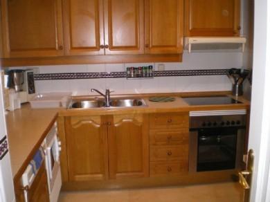 Apartamento con 2 dormitorios se vende en Benahavis, Costa del Sol
