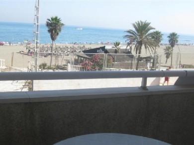 Apartamento con 4 dormitorios se vende en Estepona, Costa del Sol