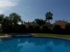 Chalet con 5 dormitorios se vende en Marbella, Costa del Sol - mejor precio | unprecio.es