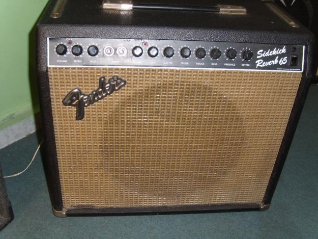 AMPLIFICADOR FENDER FRONTMAN 65 CON REVERB. AÑO 83