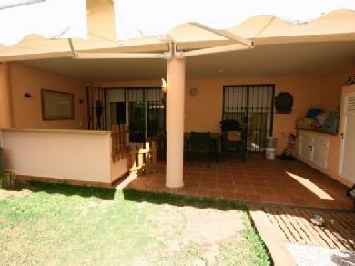 Apartamento con 2 dormitorios se vende en Marbella, Costa del Sol