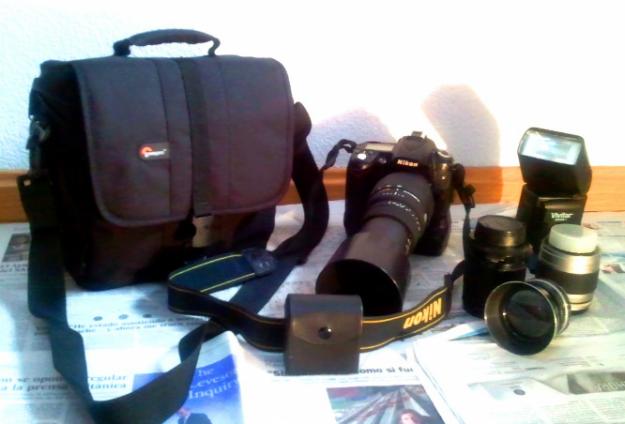 Nikon D90 + ópticas y accesorios