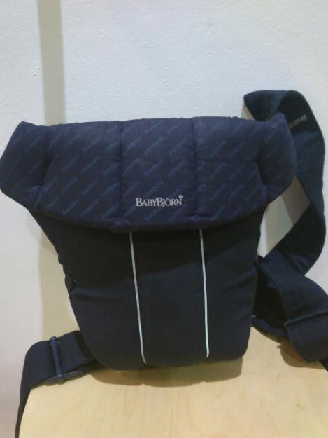 Mochila baby björn classic