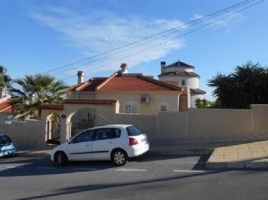 Chalet con 3 dormitorios se vende en Orihuela Costa, Costa Blanca