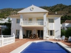 Chalet con 4 dormitorios se vende en Benalmadena Costa, Costa del Sol - mejor precio | unprecio.es