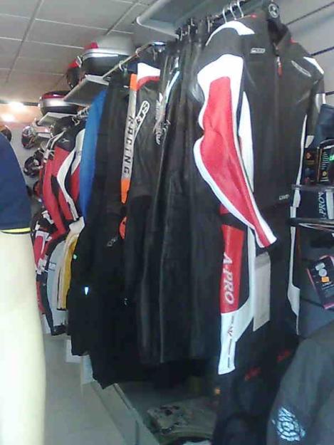 STOCK ROPA Y ACCESORIOS MOTO