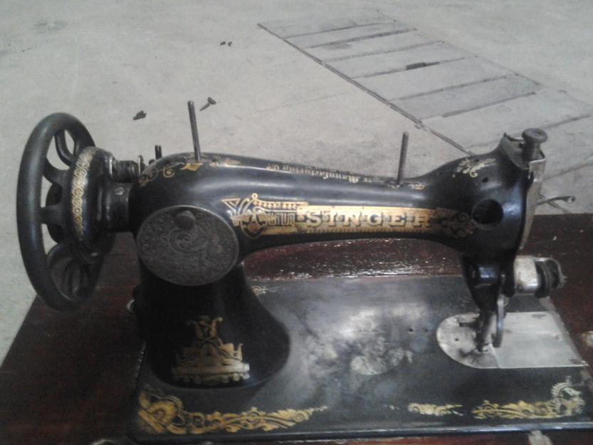 Maquina de coser singer restaurada