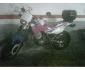 YAMAHA XT 600