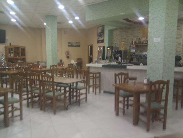 se traspasa bar restaurante